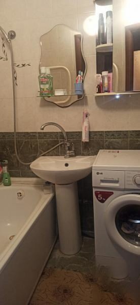 Продается 3 - х комнатная (3)