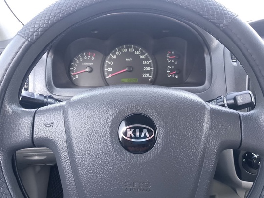 Kia Cerato SX 1,6л
2005
158 т.км (5)