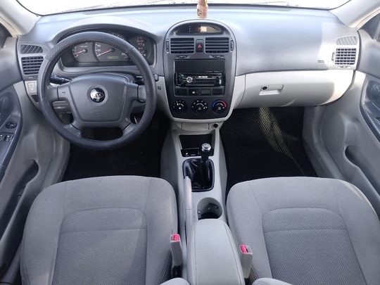 Kia Cerato SX 1,6л
2005
158 т.км (8)