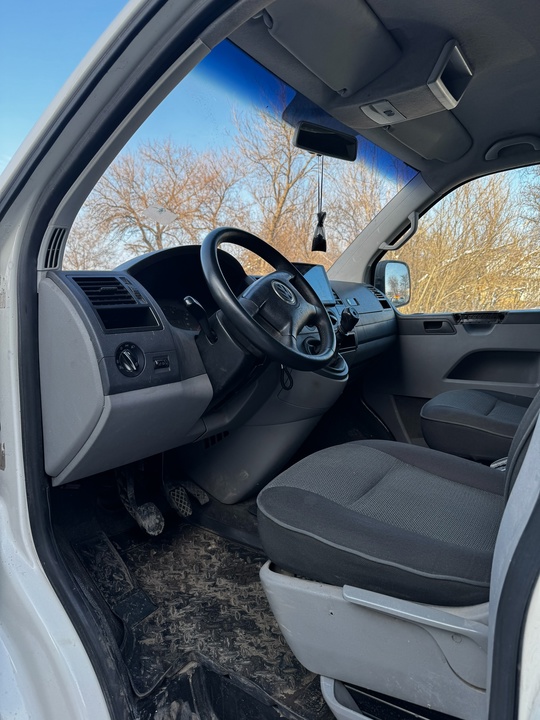 Volkswagen t5 2.5 2005г 6ст (4)