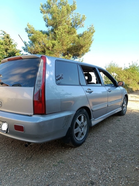 400тыс. Лансер 9 универсал 2004, (2)
