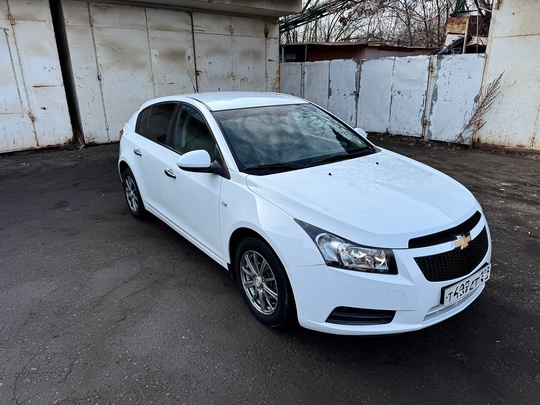 Chevrolet Cruze ( автомат )
Год (3)