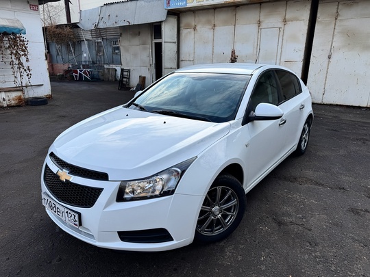 Chevrolet Cruze ( автомат )
Год (4)
