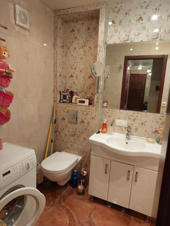 Донецк
Текстильщик
Продам 3 ком кв по (7)