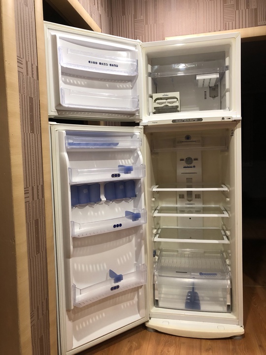 Whirlpool no frost 
В отличном (1)