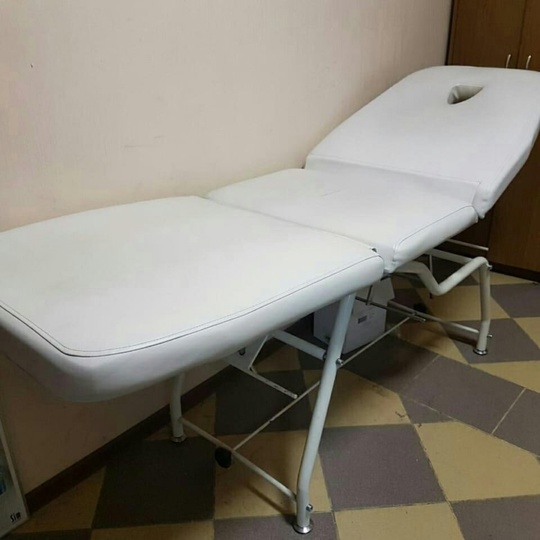 Продам косметологическую кушетку.Фото для примера