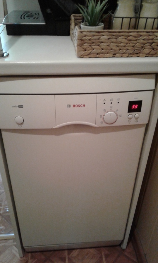 Продам посудомоечную машину Bosch SD13N1B