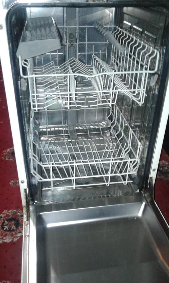 Продам посудомоечную машину Bosch SD13N1B (6)