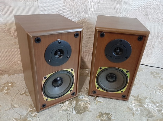 Продам компьютерную акустику Gembird 2.0