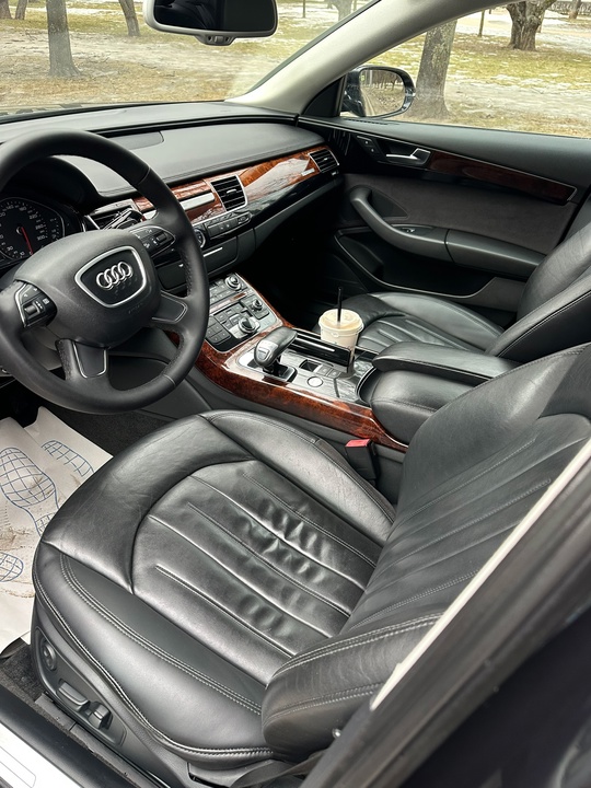 Audi a8 Лонг полный привод (5)