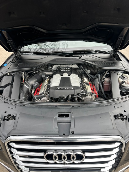 Audi a8 Лонг полный привод (8)