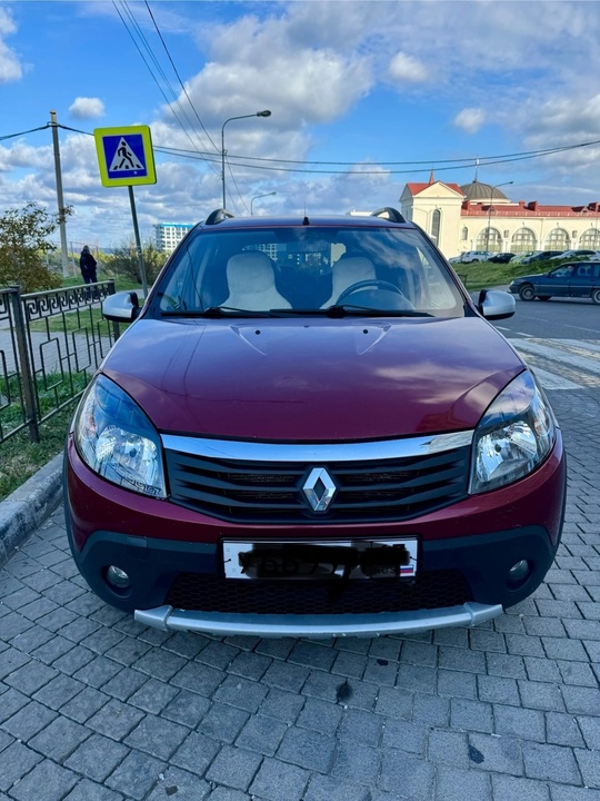 Renault Sandero Stepway 2012 г
Пробег: (1)