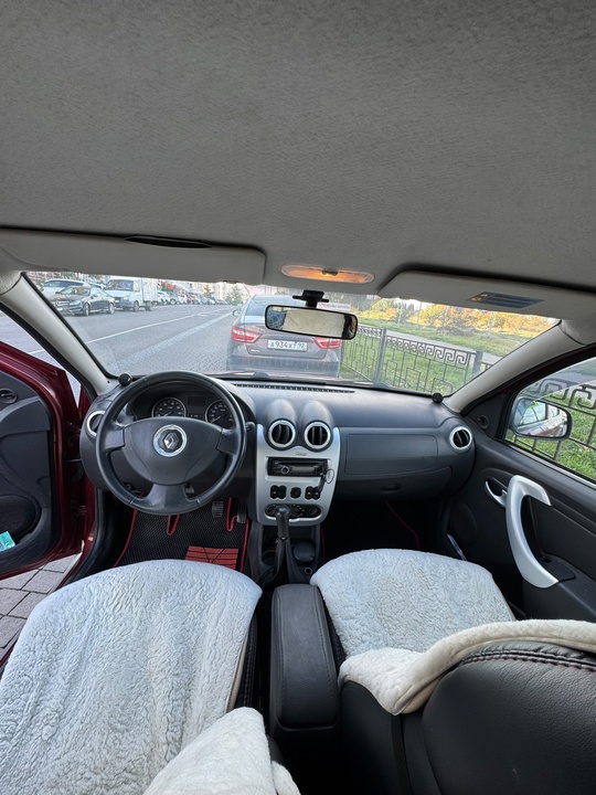 Renault Sandero Stepway 2012 г
Пробег: (3)