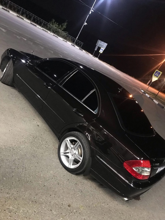 Mercedes Benz w211 E230
Год: 2008
Объём: (1)
