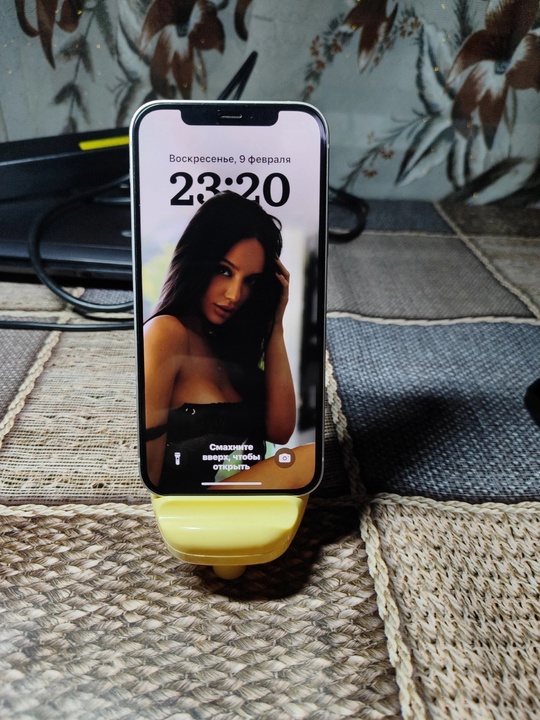 Продам IPhone 12 128 GB