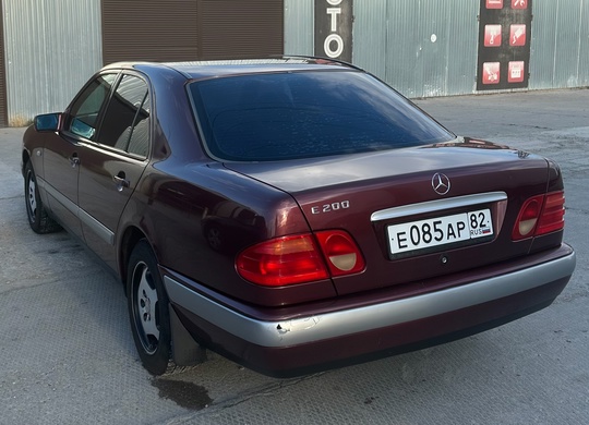 Продаю свой личный автомобиль.
Я третий (2)
