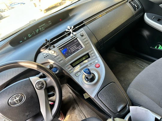 Продам Toyota Prius 30 2012 (8)