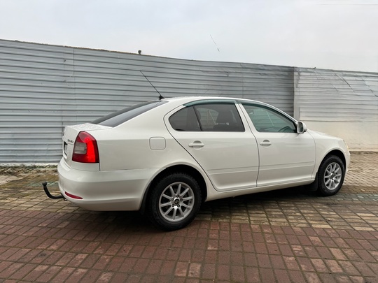 Skoda Octavia A5 2013г.
1.6 MPi (3)