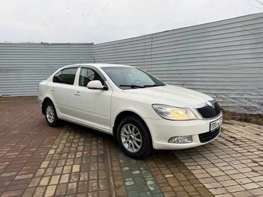 Skoda Octavia A5 2013г.
1.6 MPi (4)