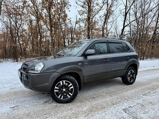 Hyundai Tucson 2008г.
2.0 дизель АВТОМАТ
Пробег (1)