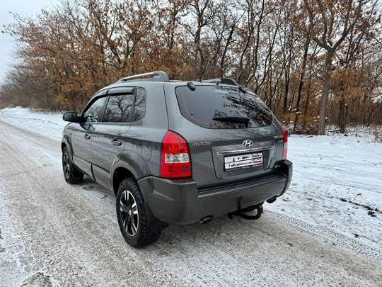 Hyundai Tucson 2008г.
2.0 дизель АВТОМАТ
Пробег (2)