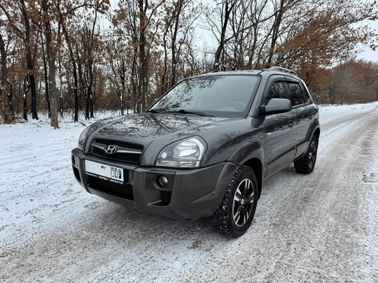 Hyundai Tucson 2008г.
2.0 дизель АВТОМАТ
Пробег (3)