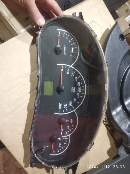 Продаю ПО ЗАПЧАСТЯМ ЛАДУ ПРИОРУ (1)