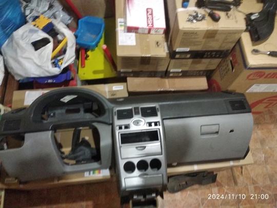 Продаю ПО ЗАПЧАСТЯМ ЛАДУ ПРИОРУ (4)