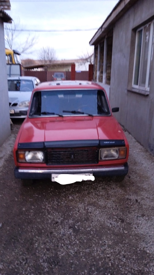 Срочно продам семерку 83год.Гнили нет,машина (2)