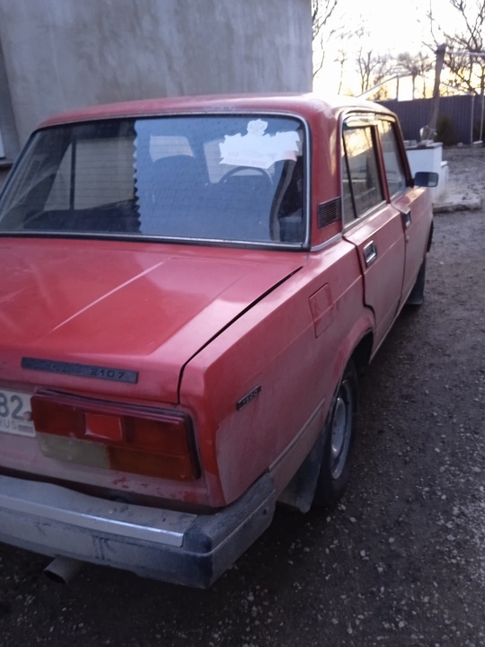 Срочно продам семерку 83год.Гнили нет,машина (5)