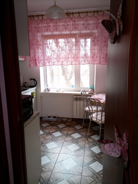 Продам 3-комнатную квартиру в Луганске, (4)