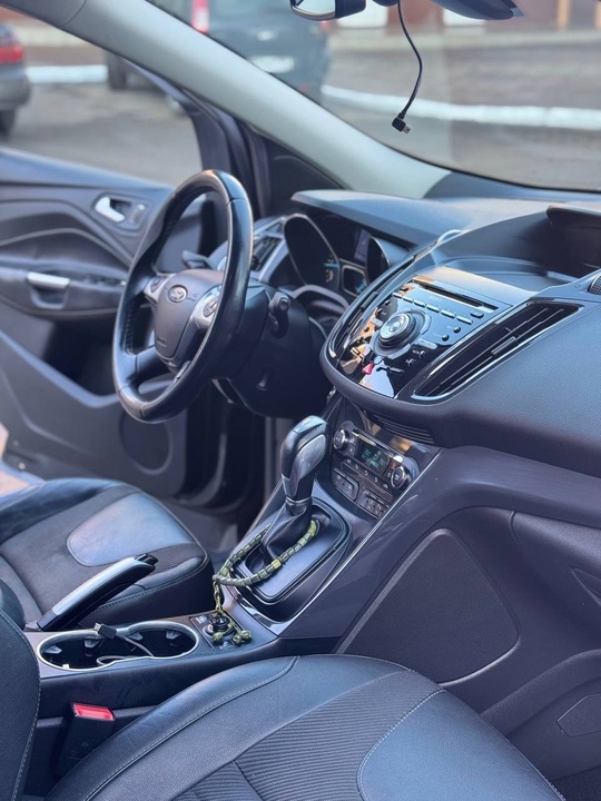 Ford kuga 2013 год
Автомобиль находится (5)