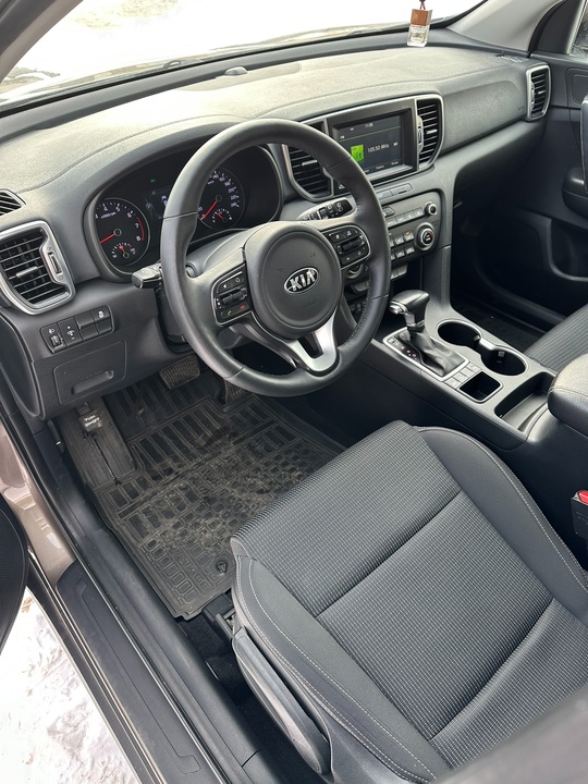Kia Sportage 4
Год 2016
Объем 2.0 (7)