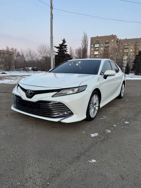 Toyota Camry 2018 год
Автомобиль находится (1)