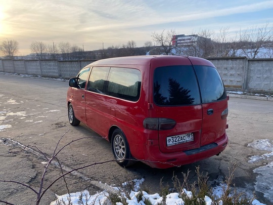 Продам Hyundai H-1 в Луганске. (4)