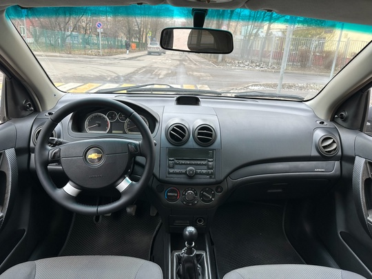 - Chevrolet Aveo 1.4 МТ (8)