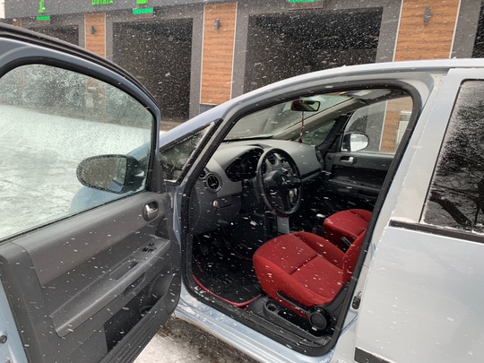 г. Симферополь 
Mitsubishi colt 1.3 (7)