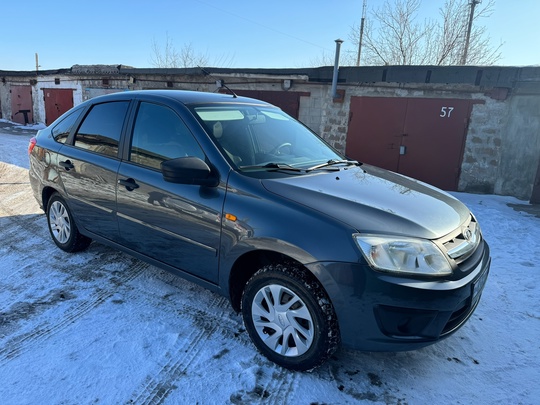 Продам LADA GRANTA Liftback 2015 (4)