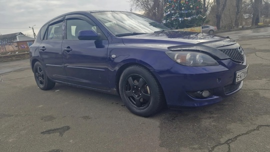 Продам Мазду 3 2004 1.6 (3)