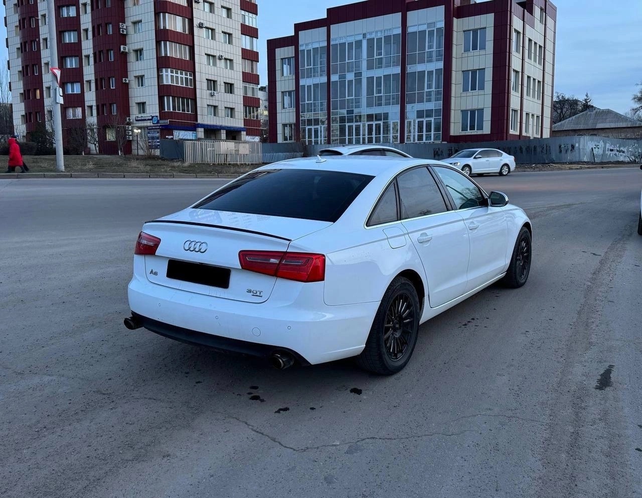 Продам  AUDI A6 C7 (2)