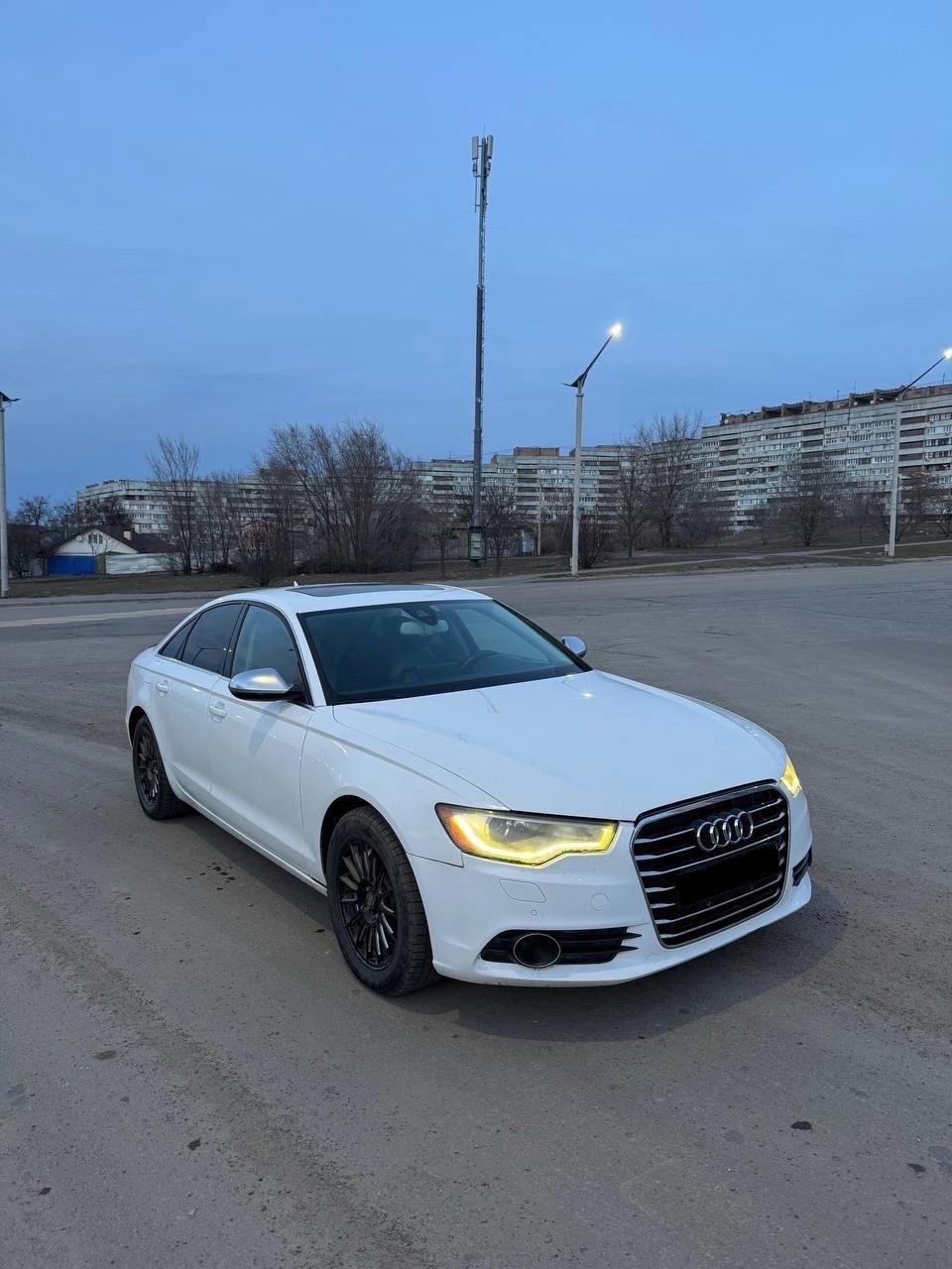 Продам  AUDI A6 C7 (6)