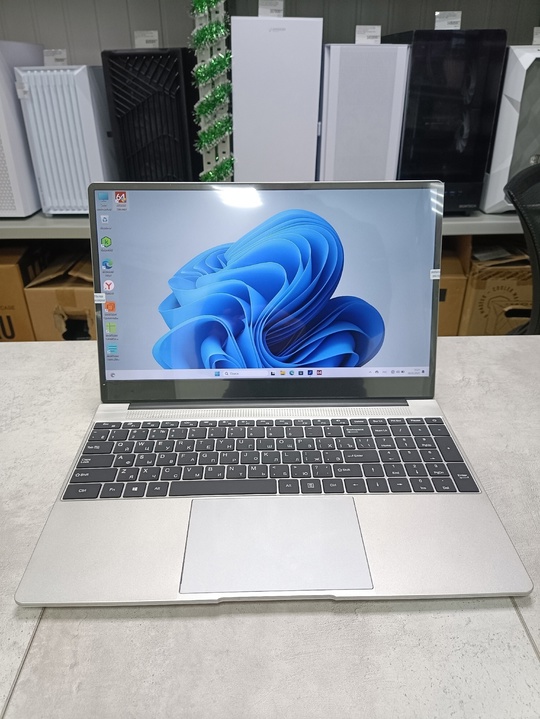 Новый 15.6" Ноутбук Azerty RB-1554 (1)