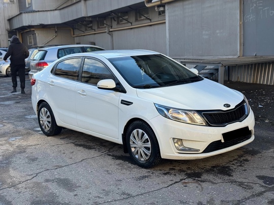 Продам
Kia Rio 3
Год-2015
Мотор 1.6
Пробег-151000(родной)
Коробка-Автомат 6ст
1 (1)