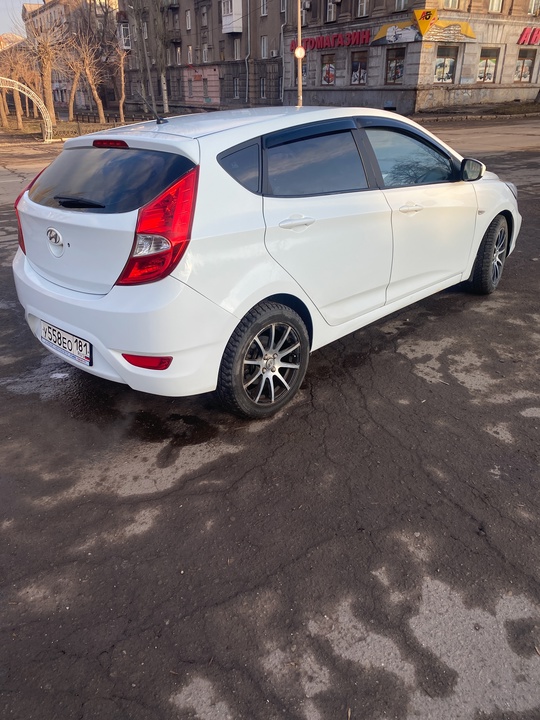ПРОДАМ HYUNDAI SOLARIS
2013 ГОДА АКПП
Пробег (4)