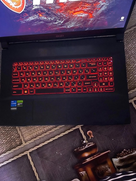 Обменяю игровой ноутбук MSI 17.3 (1)
