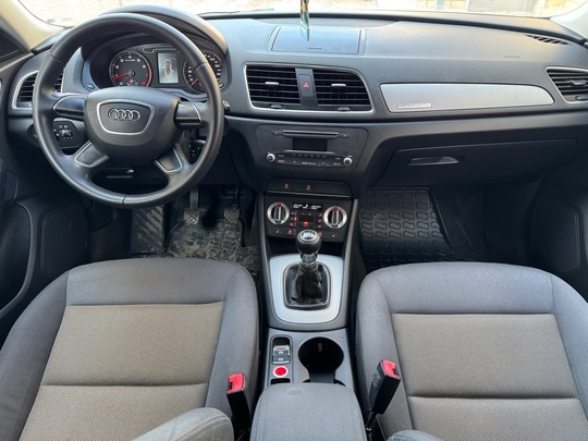 AUDI Q3 2012 2.0 quattro (7)