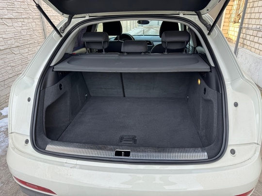 AUDI Q3 2012 2.0 quattro (9)