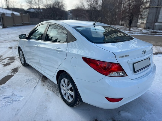 Продам Huyndai Solaris 2012г.в.
Автомат 1.4(107 (1)