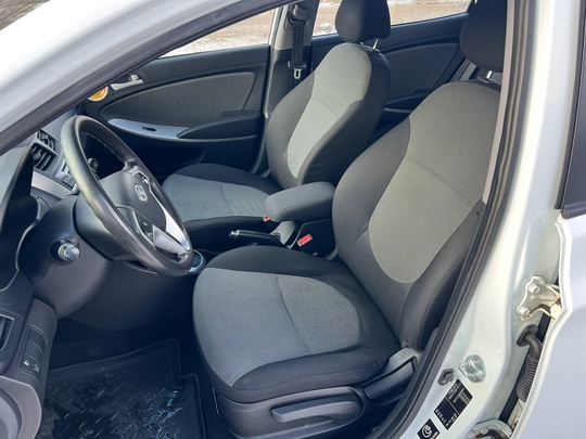 Продам Huyndai Solaris 2012г.в.
Автомат 1.4(107 (4)