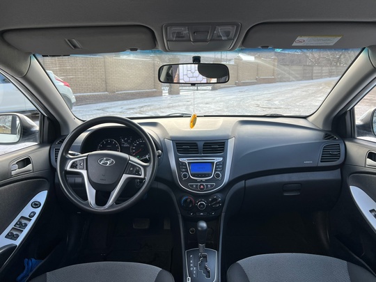 Продам Huyndai Solaris 2012г.в.
Автомат 1.4(107 (5)